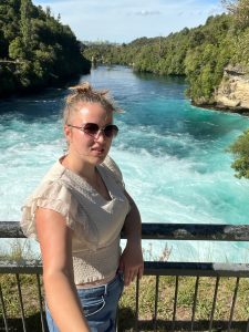 Léonie Denaes Léonie Denaes